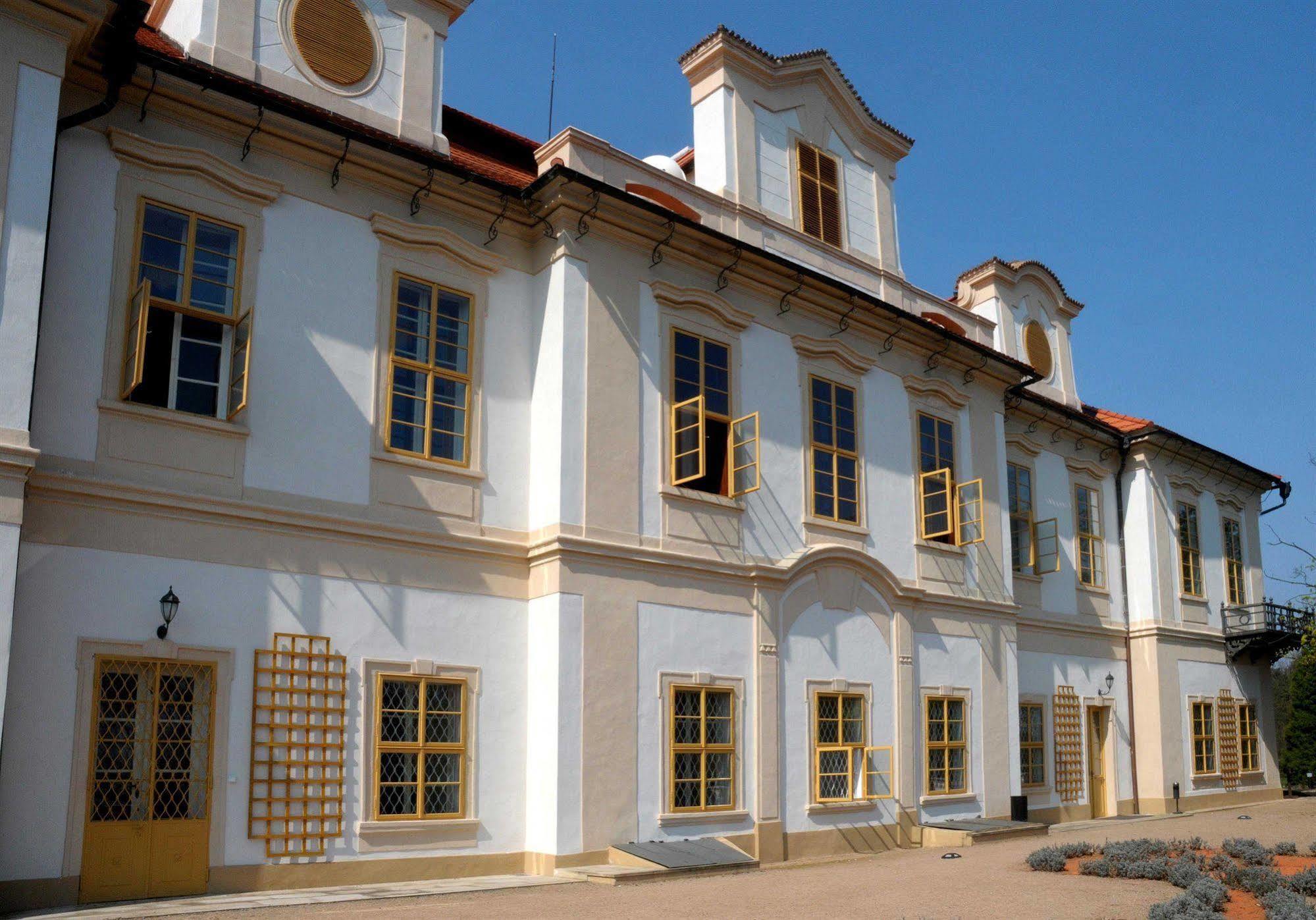 Chateau Loucen Garden Retreat المظهر الخارجي الصورة