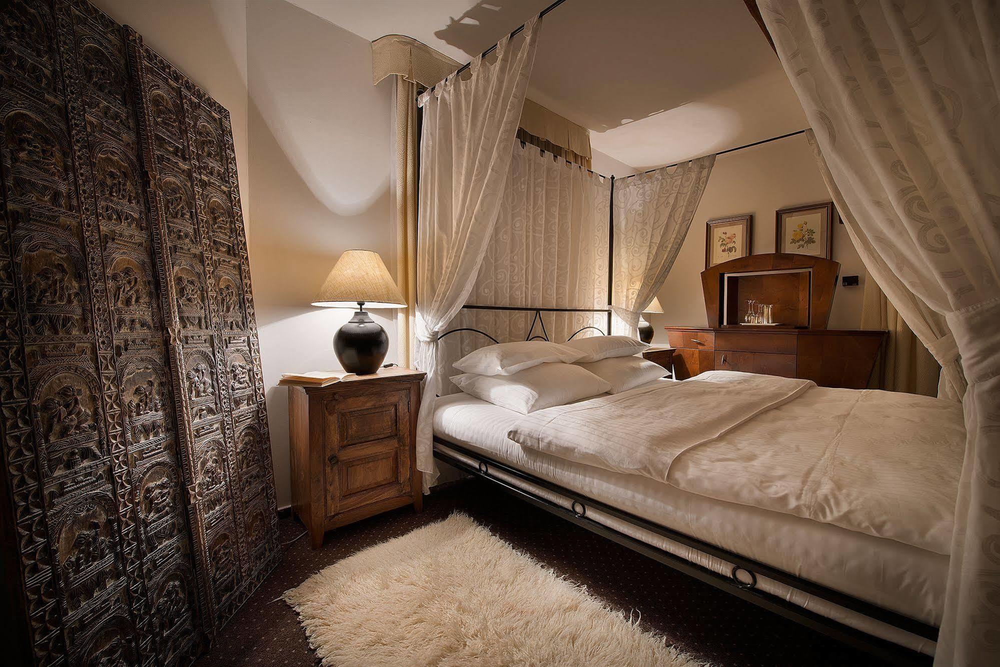 Chateau Loucen Garden Retreat المظهر الخارجي الصورة